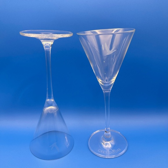 Grey Goose Martini Glasses Long Stem Etched Goose Set of 2 Etched Logo 7 1/2" - Picture 4 of 4
